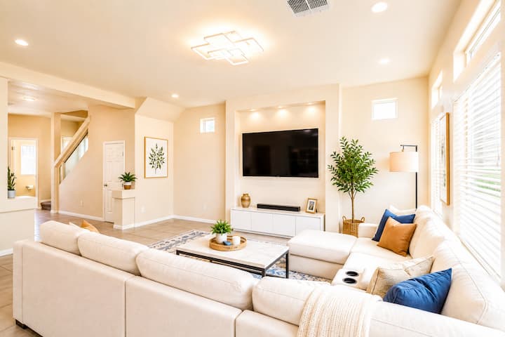 Vegas 5br 6bed Ideal Staycation Home - Las Vegas Strip, NV
