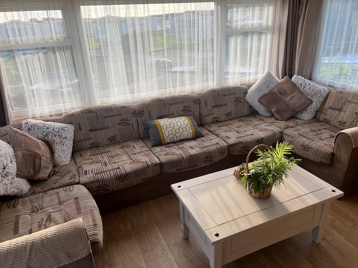 6 Berth Static Caravan Hire At Sandy Bay - Northumberland