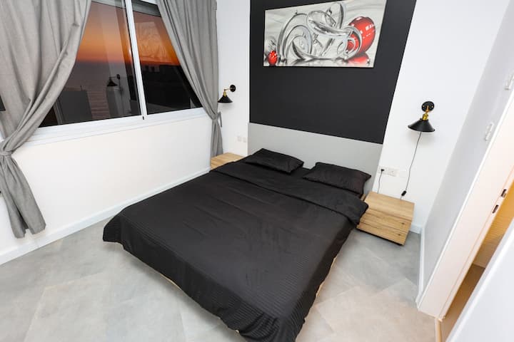 Breathtaking 3bd dining area