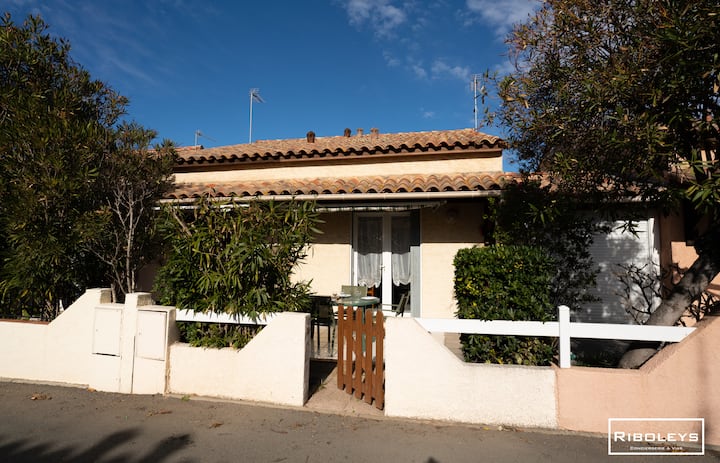 Riboleys - Maison Climatisée à 600m De La Mer - Vias