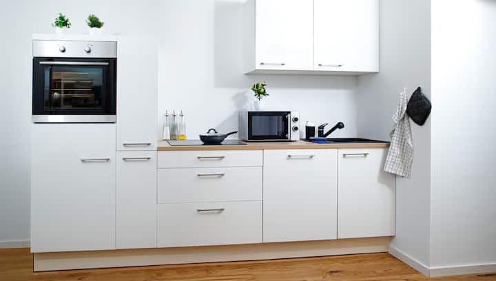 Zentrale Lage, Komfortable Wohnung, Isarnah - Mnichov