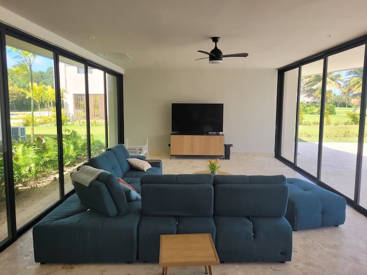 Golf View Luxery 7 Bdr New Villa - Punta Cana