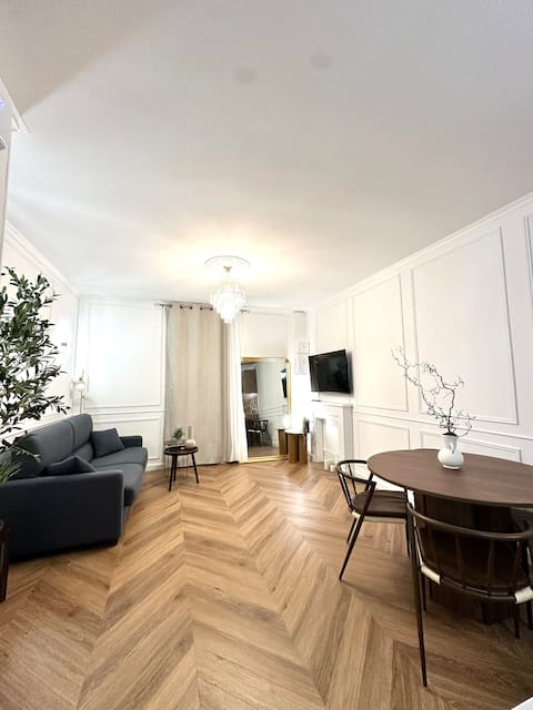 Top Airbnb: Haussmannian • Gare Saint-Roch • Parking • Air conditioning in Centre