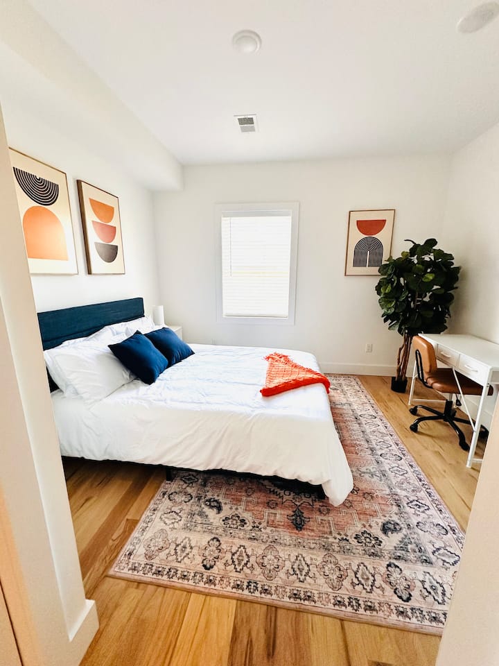 New 3br Rooftop 20 Mins To Nyc + Parking - Jersey City, NJ