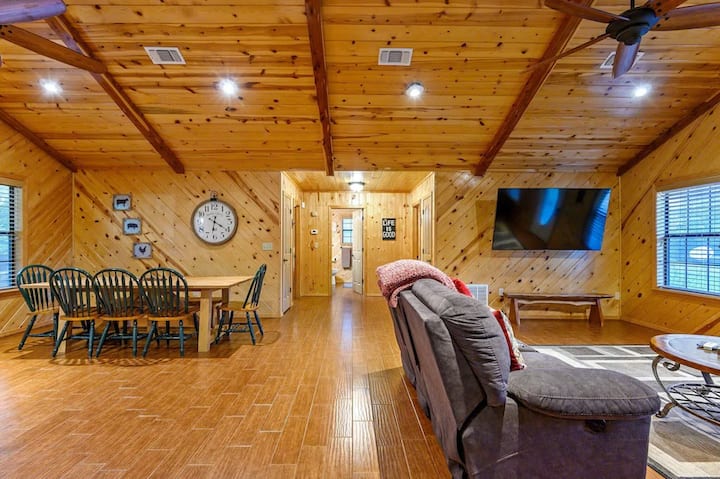 Juniper Creek Cabin! - Broken Bow, OK