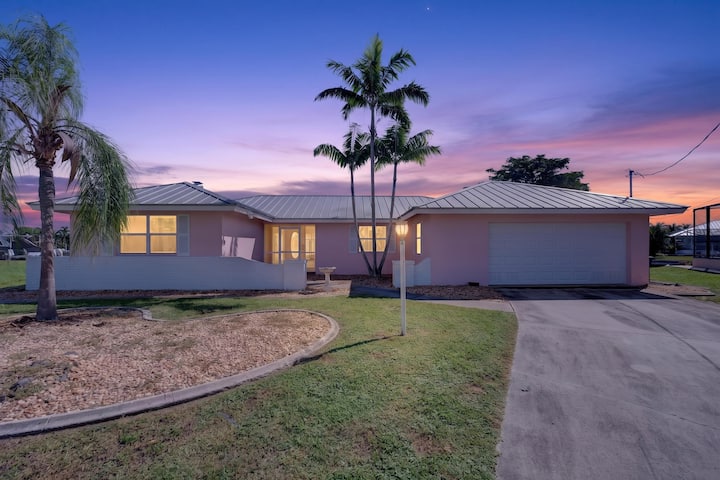 Tranquil Paradise W/ Hot Tub, Punta Gorda Isles - Punta Gorda, FL