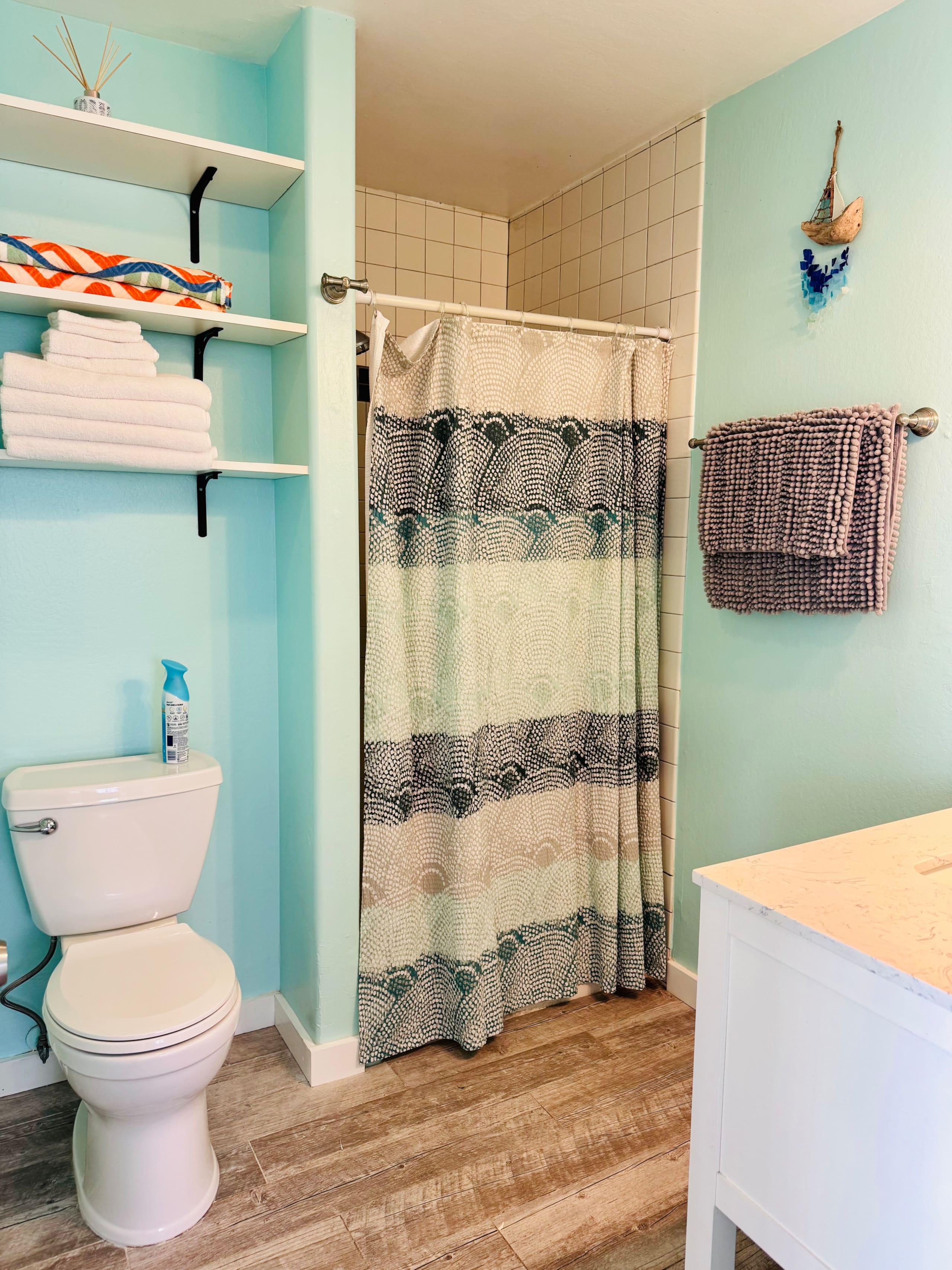*Kona Garden Studio Ohana* - Image 11