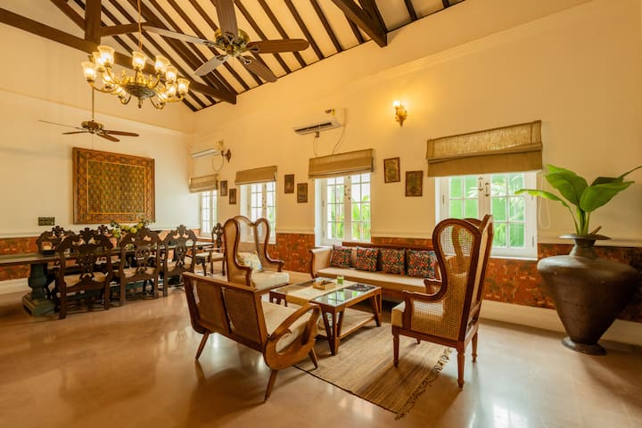 Living room image 1
