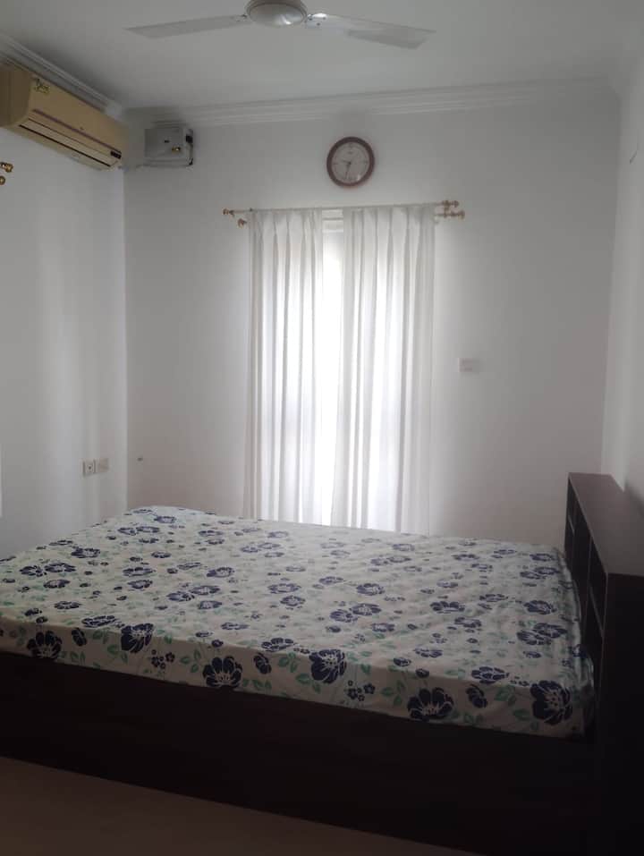 Bedroom 1 image 1