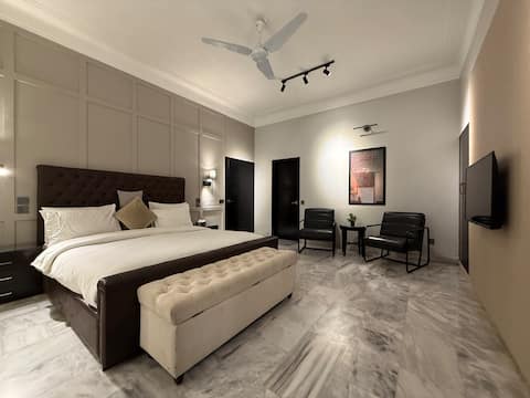 Ghumo 3BR Family Stay Bahadurabad near Aga Khan