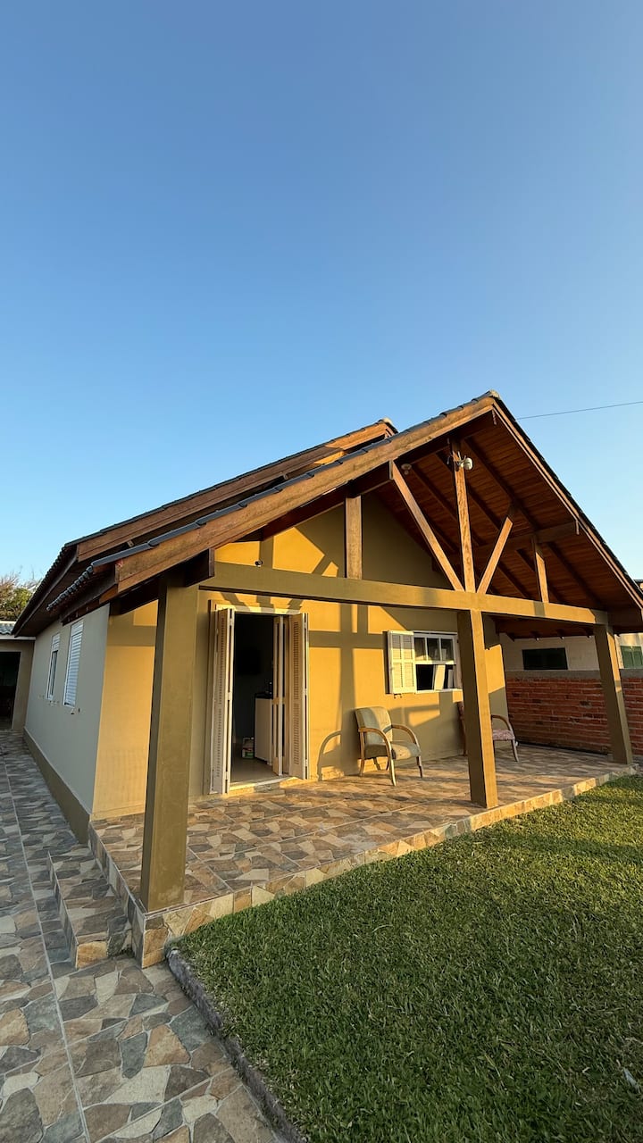 Casas Amplas No Centro De Mariluz A 150 Mt Do Mar - Tramandaí