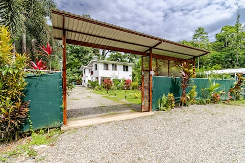 Casas Gemelas pool, A/C, Parking, BBQ