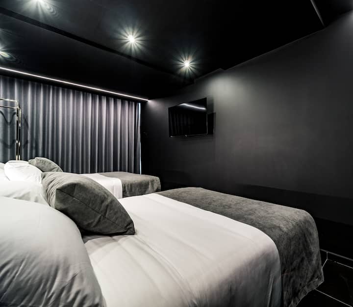 Chumba cha kulala 13