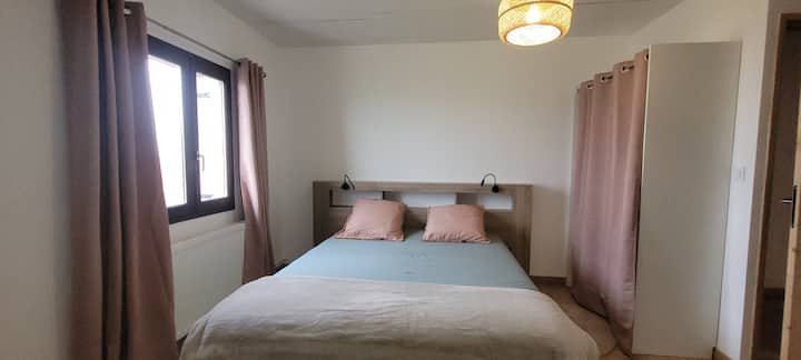 Schlafzimmer 4