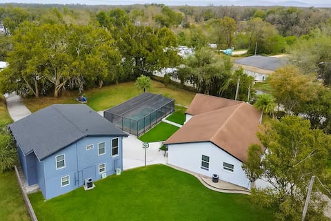 Tropical Pool Villa Sleeps 22+