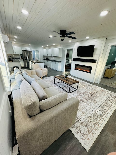 Cozy House with fire pit