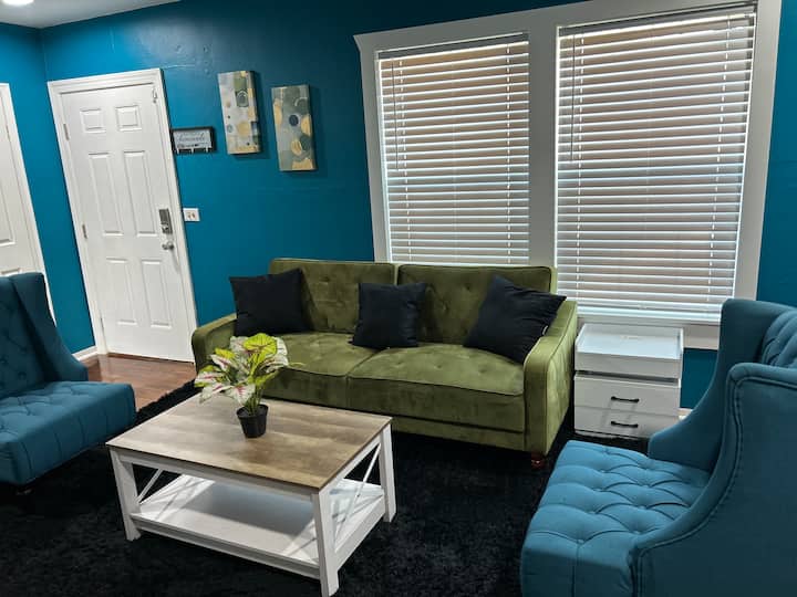 Downtown Cozy Home - Douglas, GA