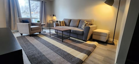 Top performing Airbnb: Urban Main Floor Dwelling in Greater Sudbury / Grand Sudbury