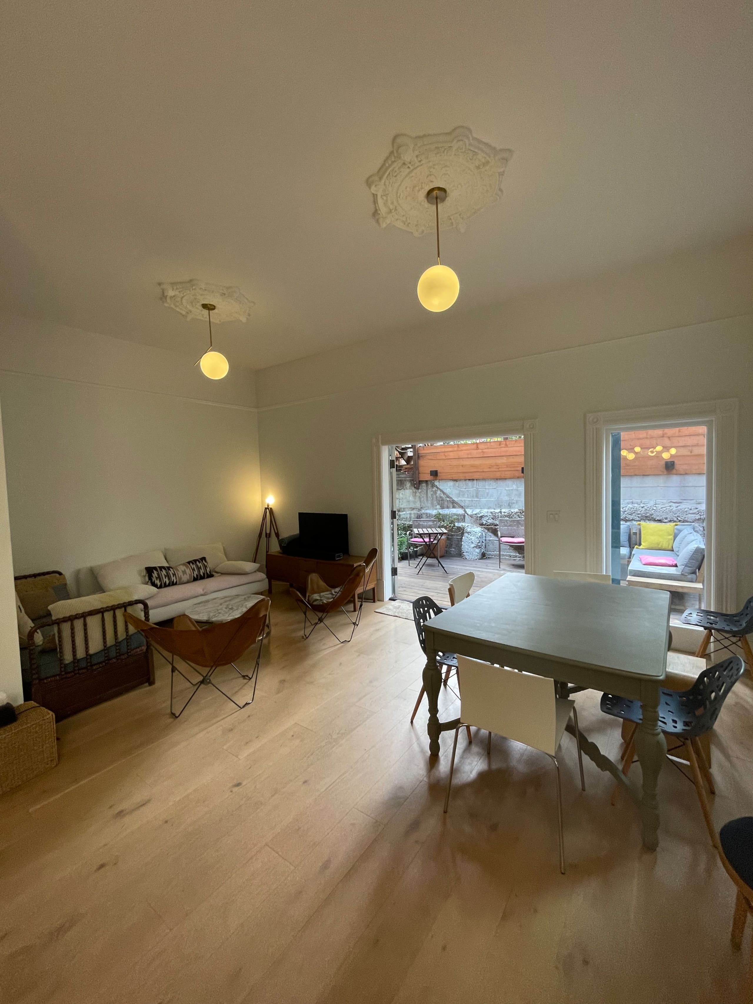 Condo in San Francisco · ★4.88 · 4 bedrooms · 5 beds · 2 baths - Image 5