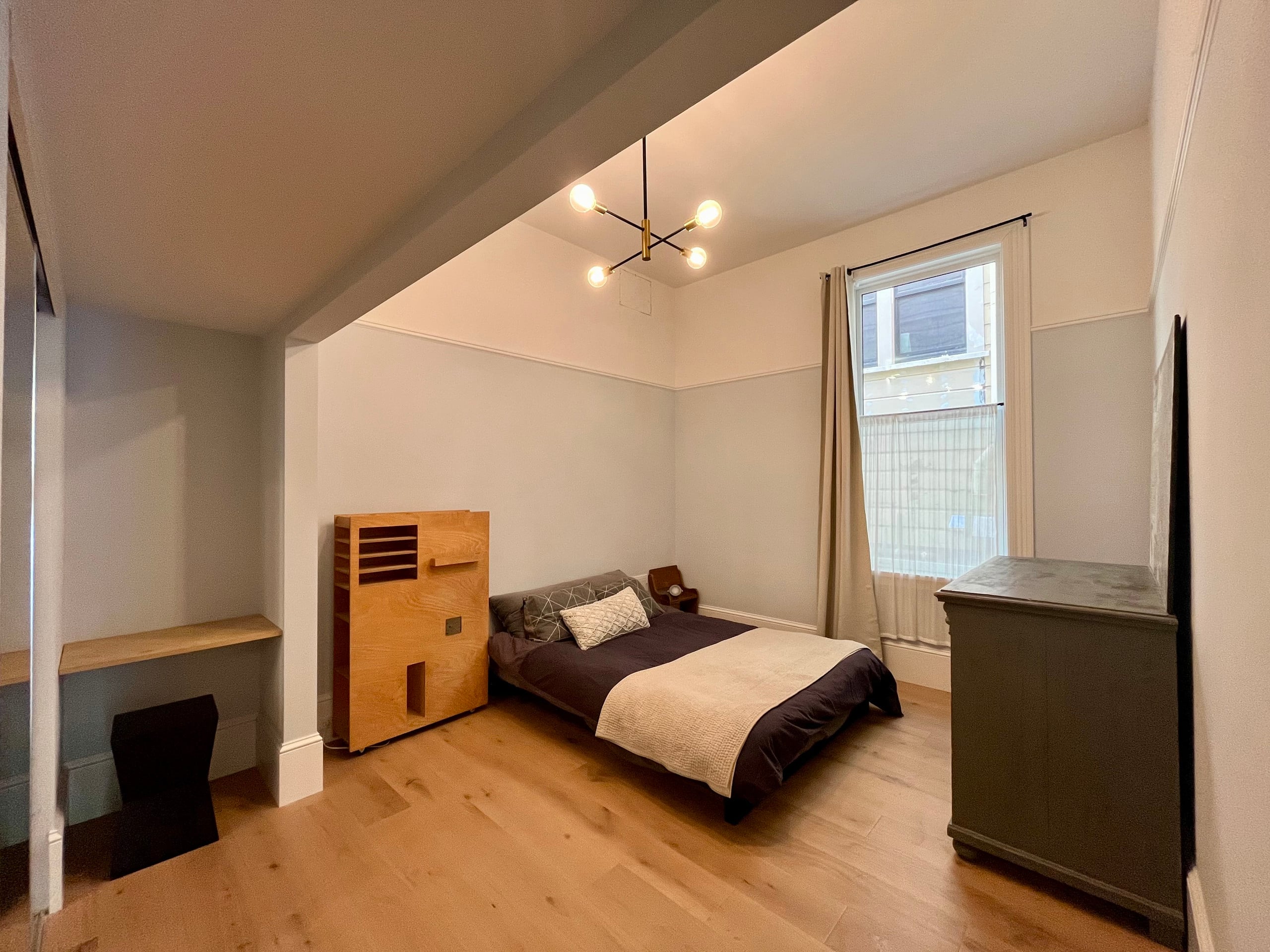 Condo in San Francisco · ★4.88 · 4 bedrooms · 5 beds · 2 baths - Image 21