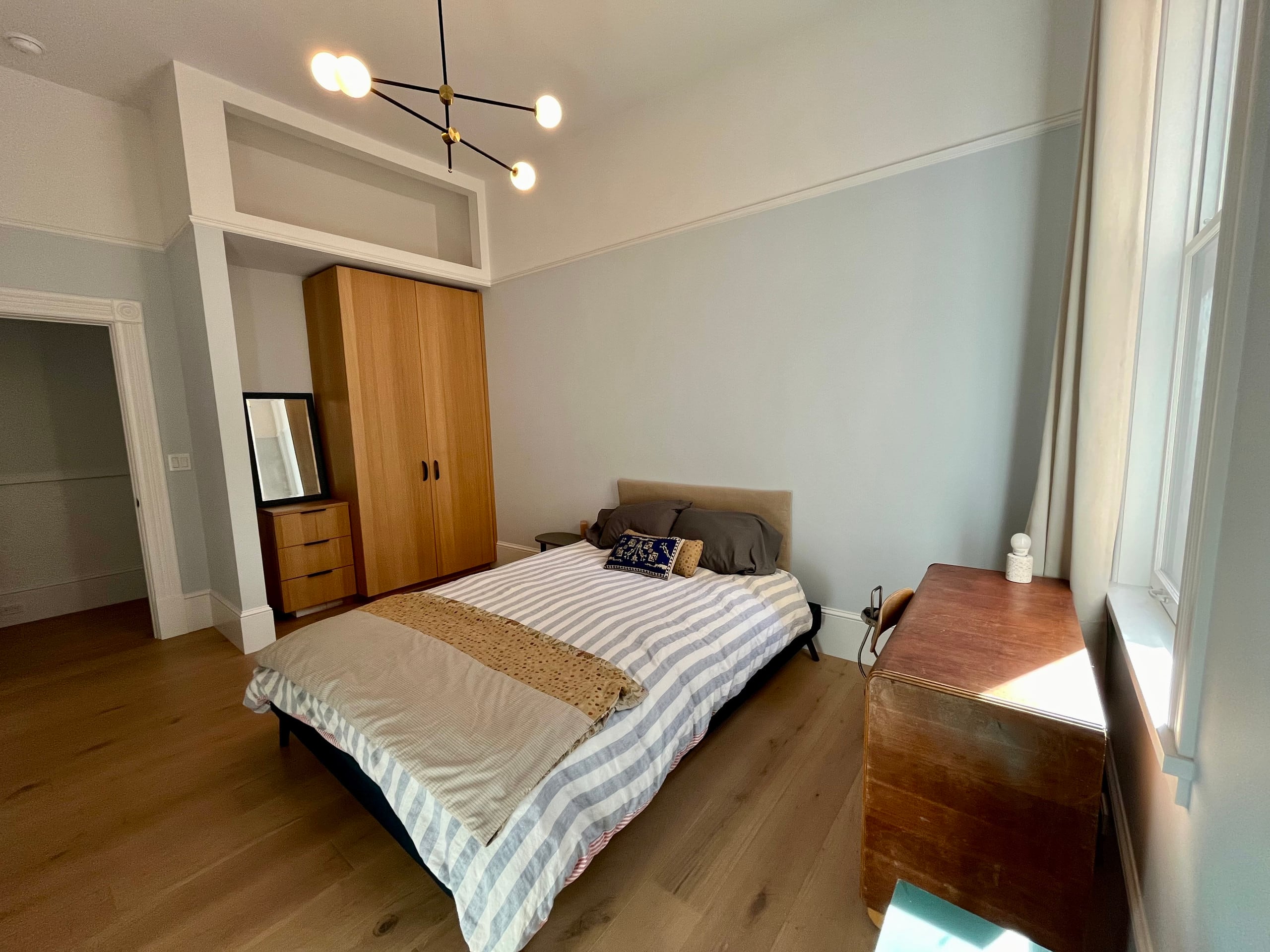 Condo in San Francisco · ★4.88 · 4 bedrooms · 5 beds · 2 baths - Image 16
