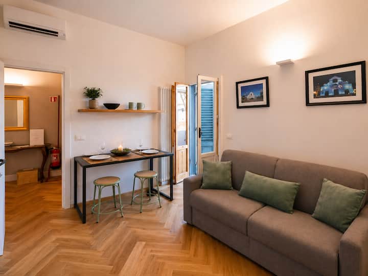 Elegant Apartment With Balcony Near The Duomo - Florença