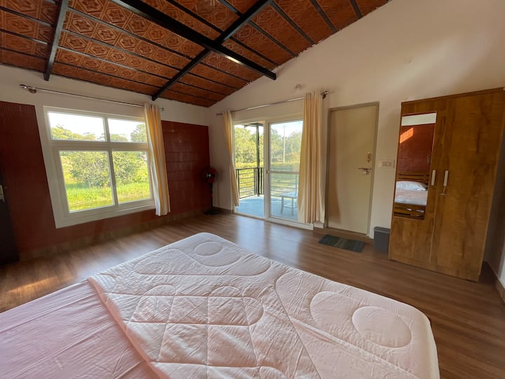 Lake Ripples Farm Stay - コダグ