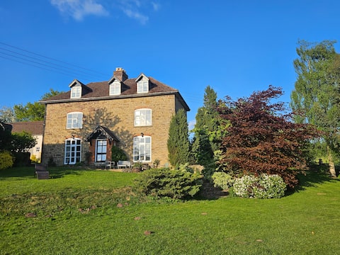 Woodend Farmhouse Stays
