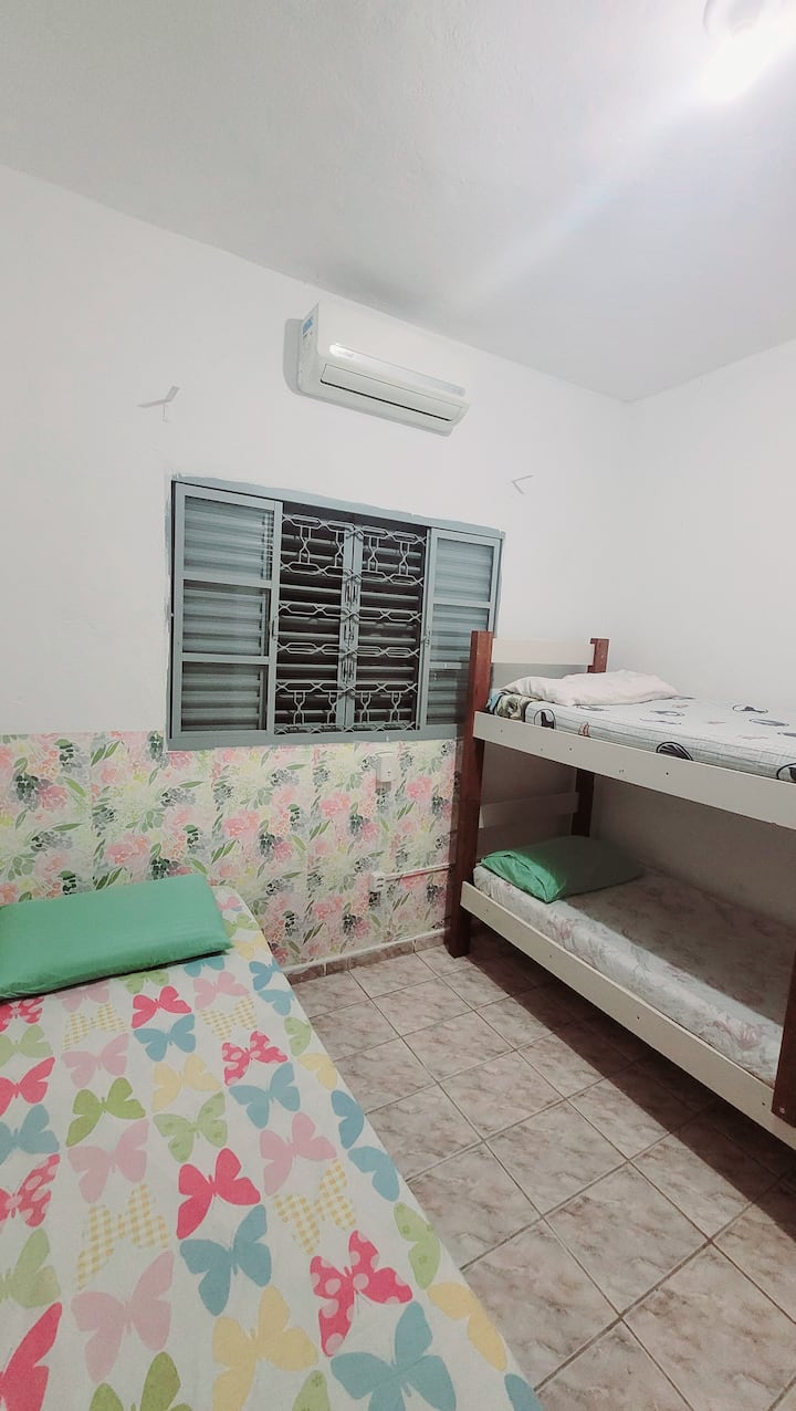 საძინებელი 1