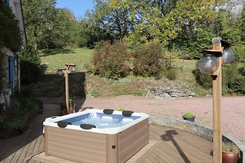 Villanona: Billiards, Jacuzzi, Pétanque & Ping pong