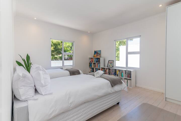 Melkhout Beach Bungalow in the heart of Kommetjie gallery image 5