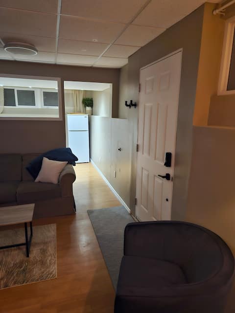 Successful Airbnb property: CozyCleanEastviewBatchelorSuite in Saskatoon