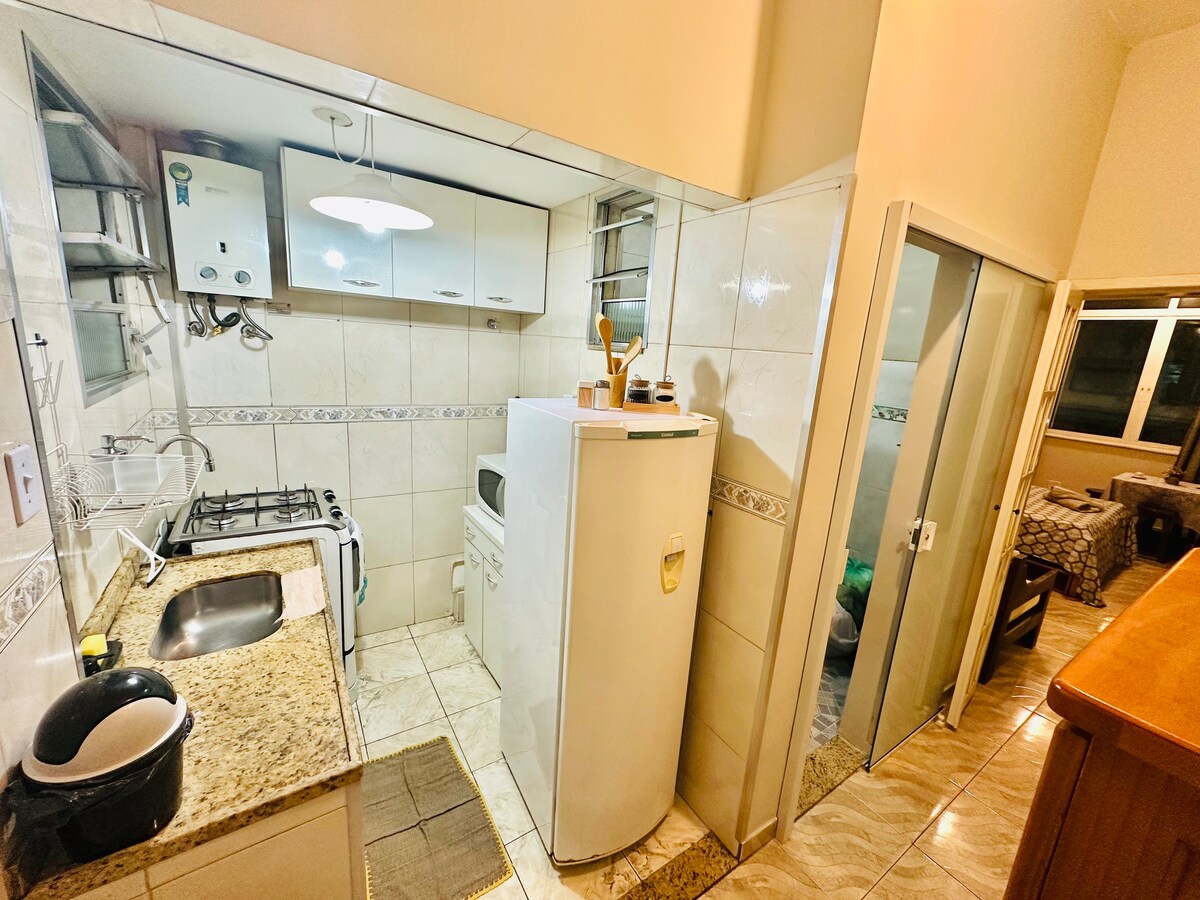 Top performing Airbnb: complete apartment in the best spot in Copacabana in Rio De Janeiro