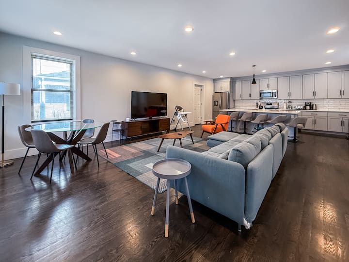 (Dr81) Great For Family! 6 Bedroom, 7 Bath - Boston, MA