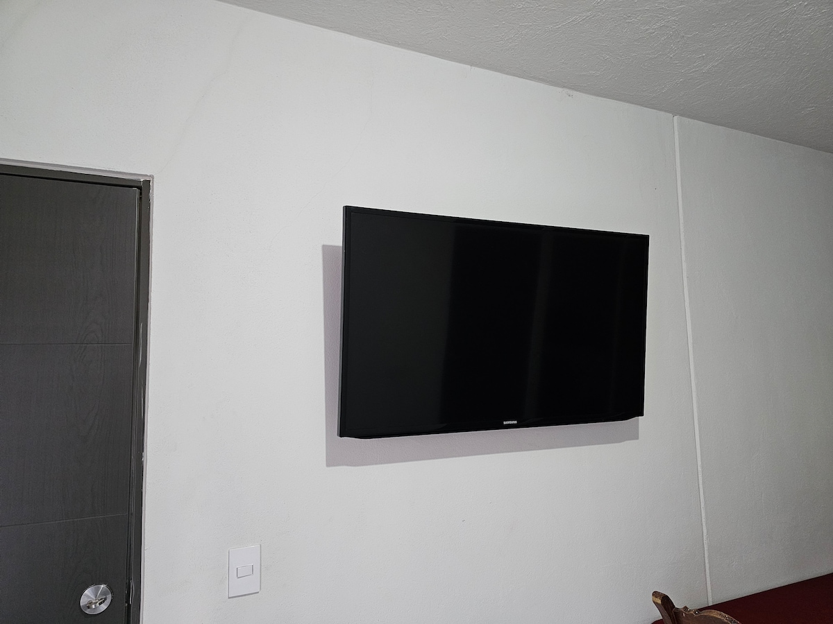 Successful Airbnb property: Departamento Frente al Parque in Ciudad Guzmán