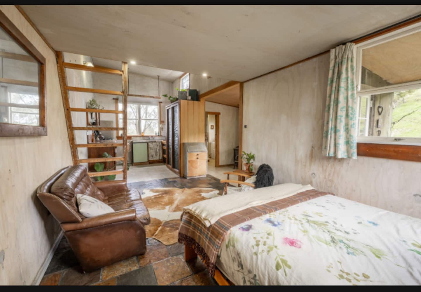 Rustic Rural Retreat 2