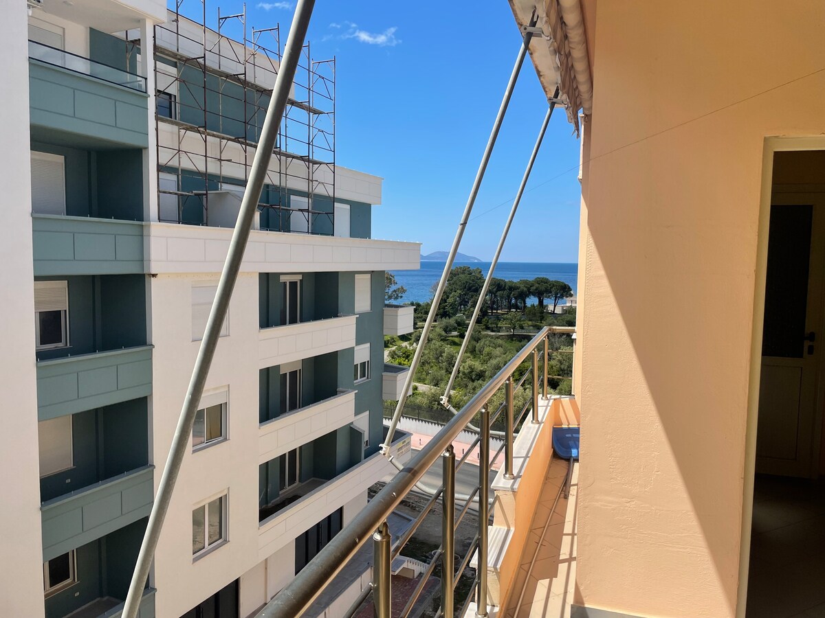 Listing 1349795561113309798