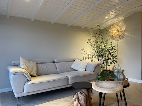 Top Airbnb: Water & Nature near the Oosterschelde Oyster in Scherpenisse