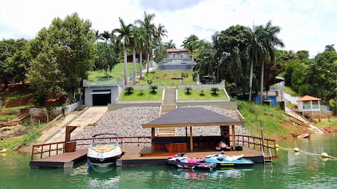 Igarata Pé na Água Gated Community Retreat