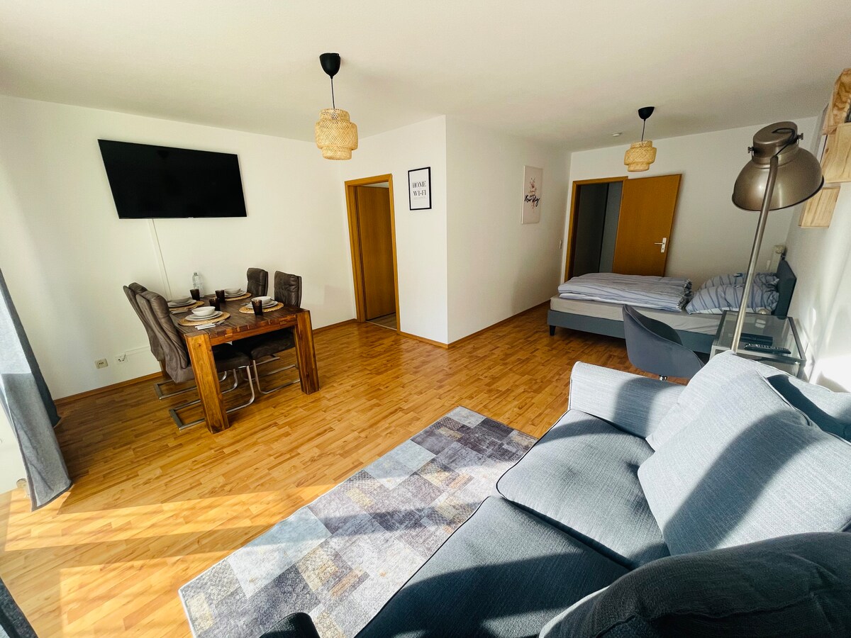 Top Airbnb: Sunny, centrally located apartment in Pforzheim