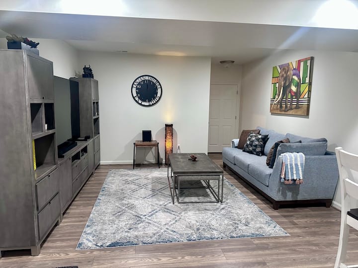 Chic Basement With Separate Entrance - Great Salt Lake State Park, Magna