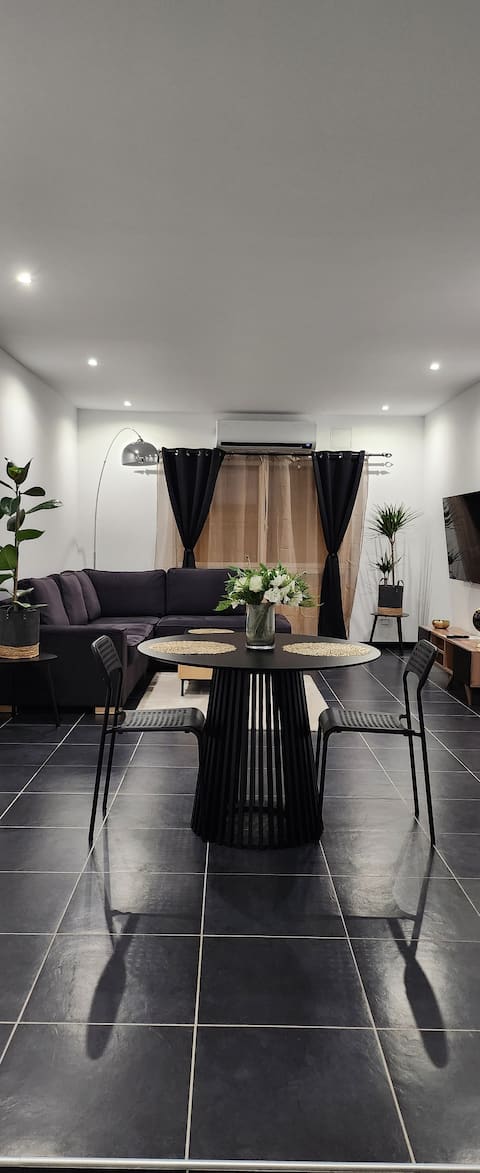 Downtown mezzanine studio