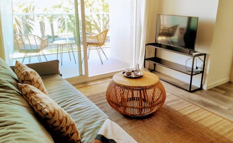 Successful Airbnb property: Apt 208. Views, sunsets, with parking in Colonia Del Sacramento