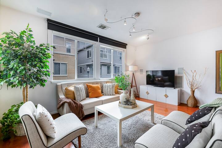 Modern Retreat near Levi’s Stadium & the Tech Hub