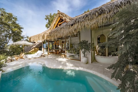 Hidden Gem with Stunning Sea Views & Infinity Pool