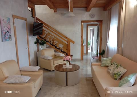 Successful Airbnb property: Sunset vacation home in Grad Buzet