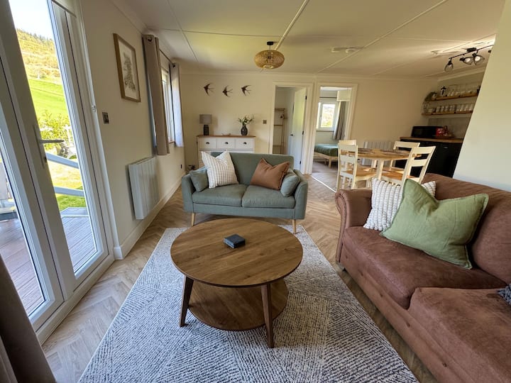 Stylish Snowdonia Cabin | Peaceful Stay With Views - Snowdonia National Park