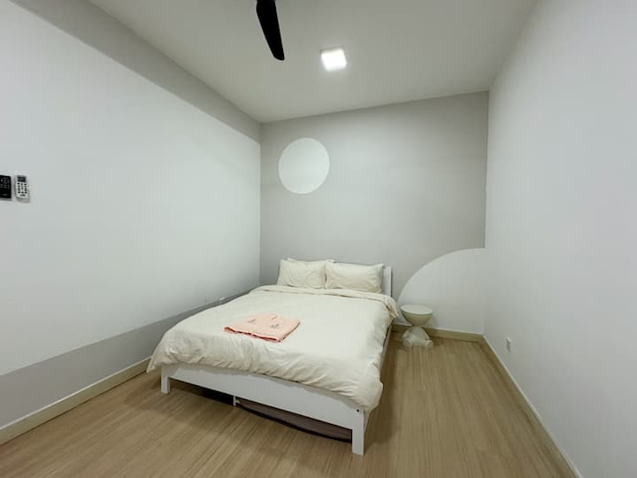 1 letto a due piazze e 1 letto singolo