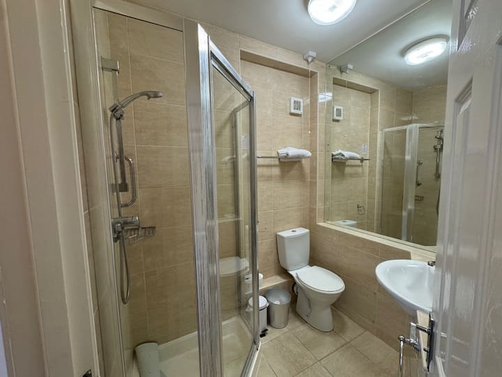 Double-sdb Privée Avec Douche - Eastbourne