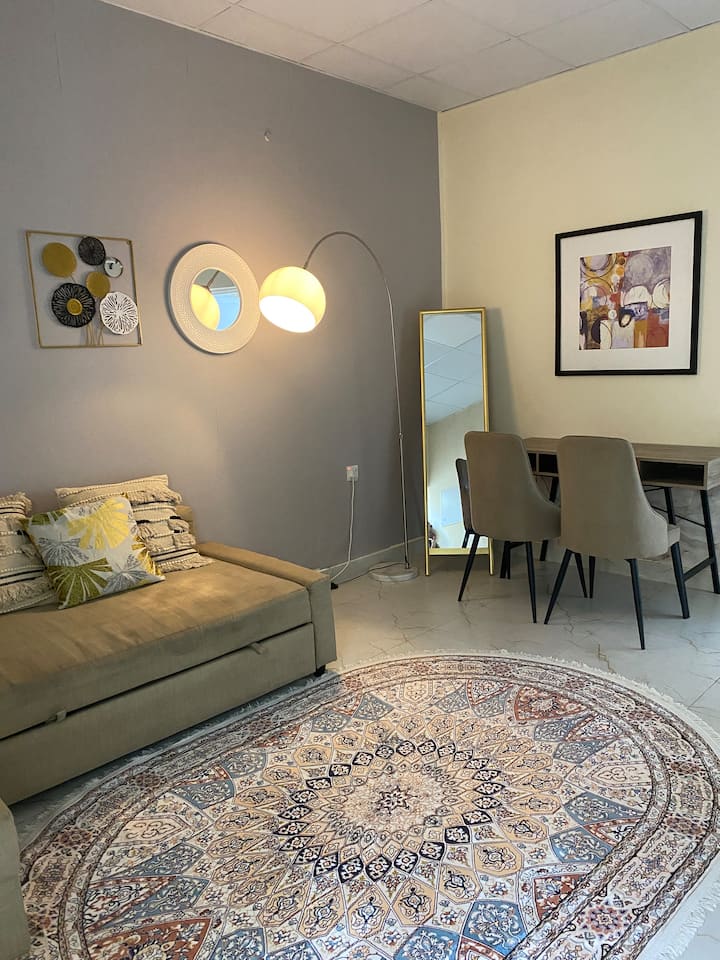 Apartment 1bhk 24/7 Parking, Beautiful Garden - 아지만